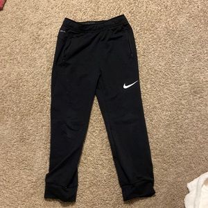 nike boy kids sweats dry fit black